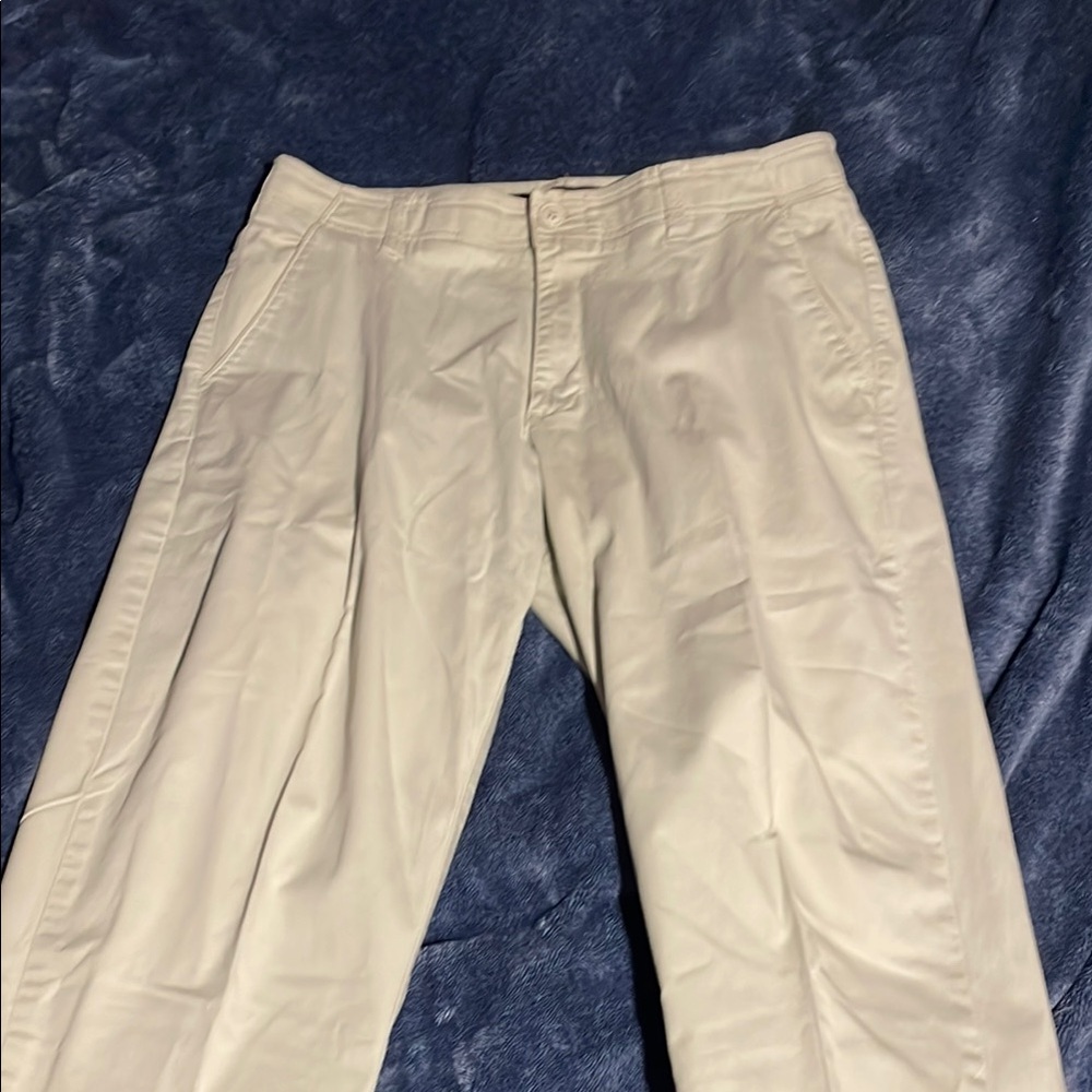 Lee Cream Chinos Relaxed Fit